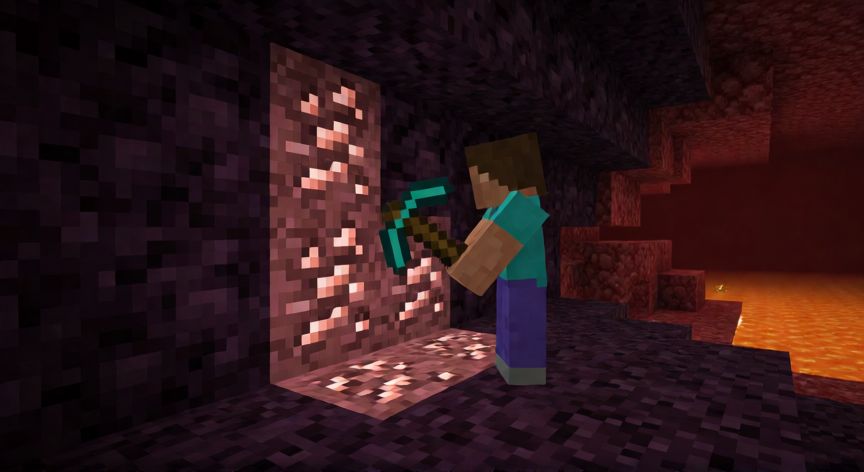 como encontrar netherita en minecraft, Jugador minando ancillerita en el Nether de Minecraft