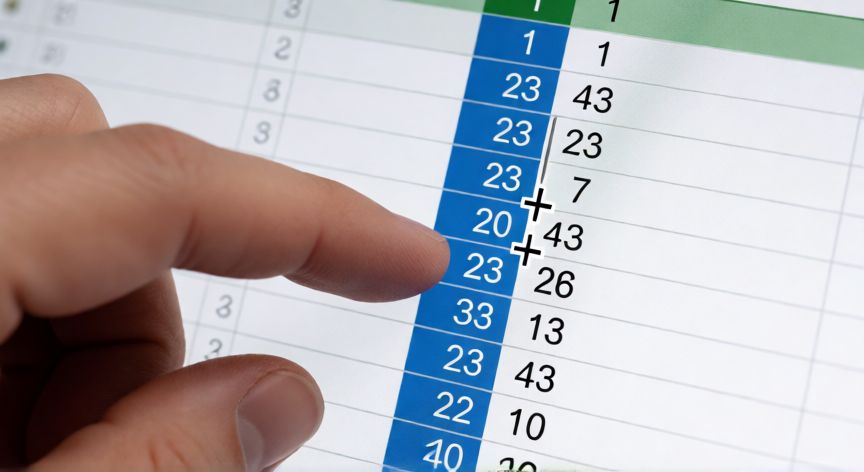 como enumerar en excel automáticamente, Arrastre del asa de relleno para enumerar automáticamente en Excel