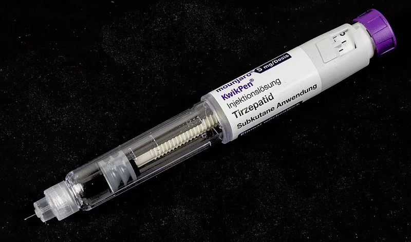diferencia entre wegovy y mounjaro, Pluma KwikPen de Mounjaro con tirzepatida 5 mg, inyección subcutánea semanal