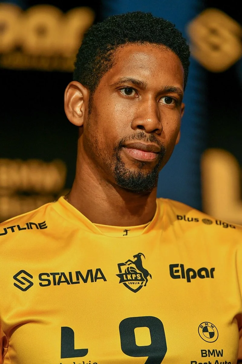 mejor pais en voleibol, Wilfredo León, receptor de la selección polaca y MVP del EuroVolley 2026, con la camiseta amarilla del LPS Lubs Lublin