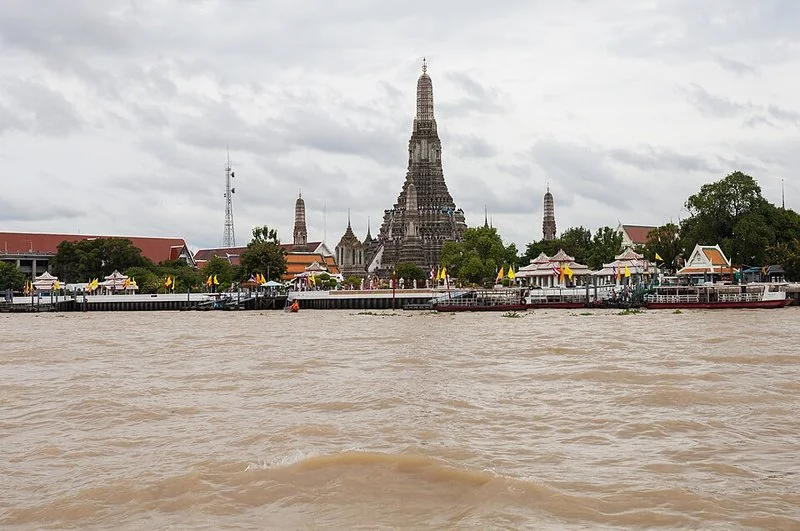 mejor pais sudeste asiatico, Templo Wat Arun junto al río Chao Phraya, Bangkok, Tailandia