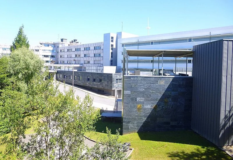 mejor urologo pais vasco, Edificio moderno de Policlínica Gipuzkoa en el Parque Científico y Tecnológico de Gipuzkoa