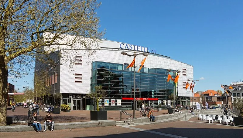 que animal es kai de kung fu panda, Fachada del cine Castellum en Alphen aan den Rijn