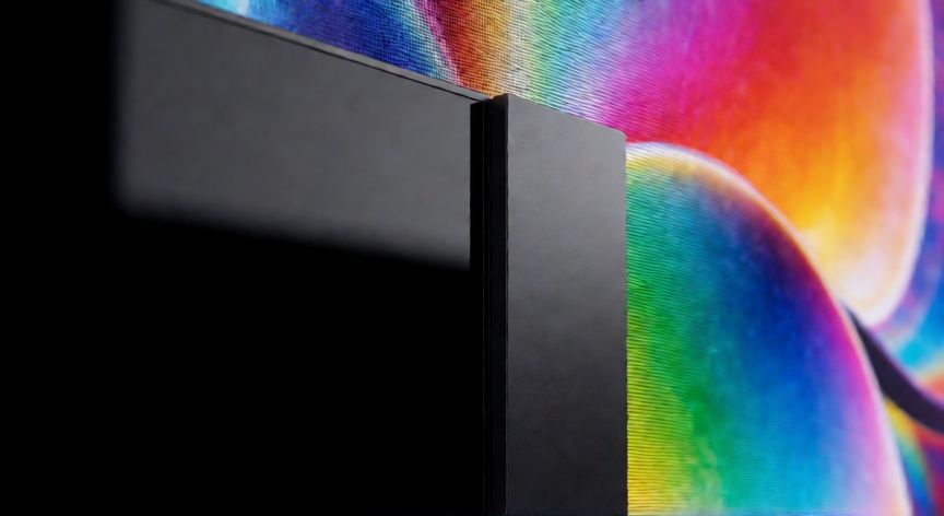 Comparativa entre pantalla OLED brillante y Soft OLED mate en detalle