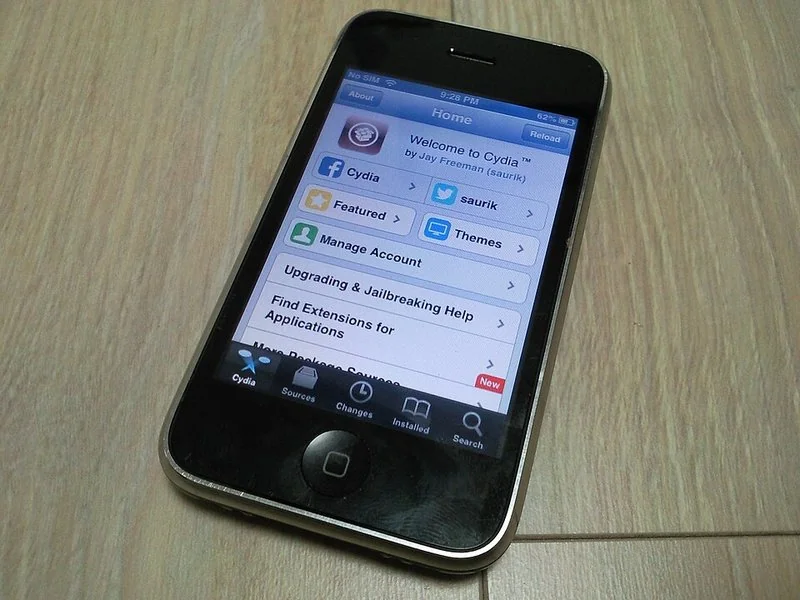 iPhone 3GS con Cydia tras el jailbreak, modelo en venta durante 2010