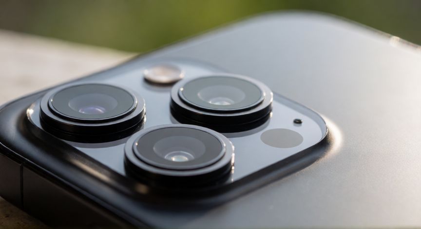 que iphone va a salir en septiembre, Detalle de la cámara del nuevo iPhone con lentes avanzadas