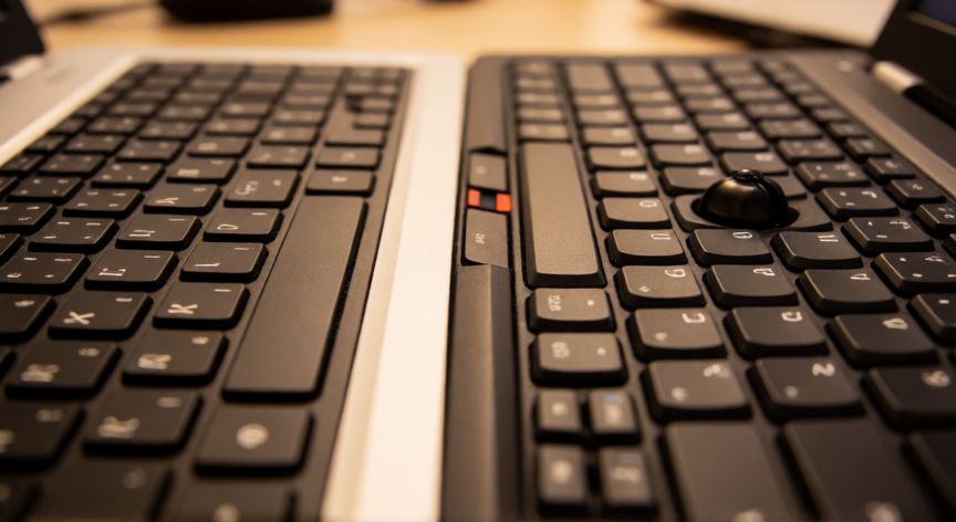 qué ordenador es mejor.lenovo.o hp, Detalle de los teclados de las marcas Lenovo y HP comparados