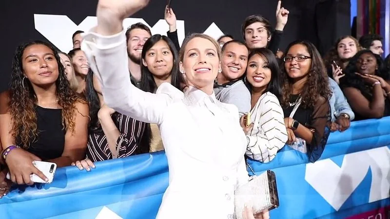 Blake Lively en la alfombra de los MTV VMA 2018